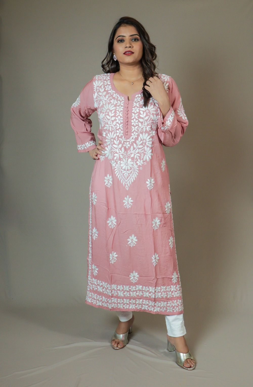 HAND CHIKANKARI KURTA SET