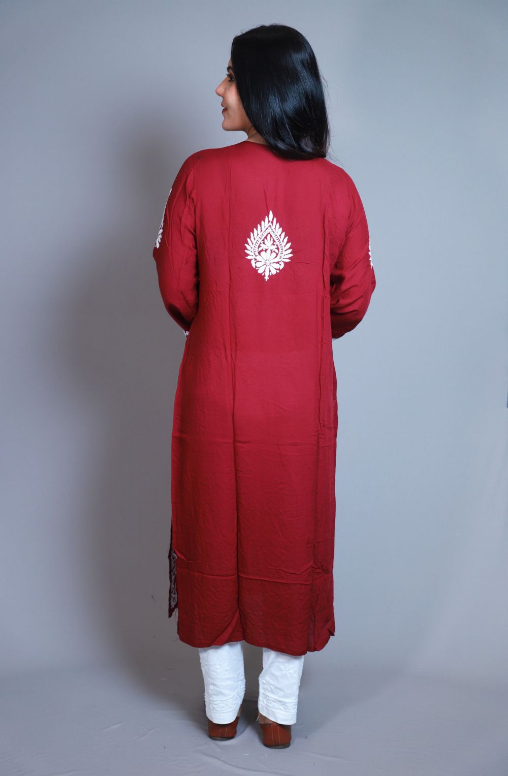 HAND CHIKANKARI KURTA SET